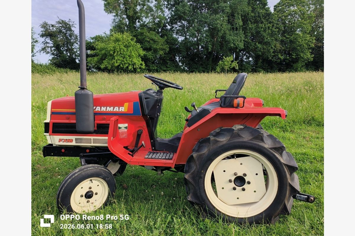 Photo 1 Tracteur Yanmar FX16