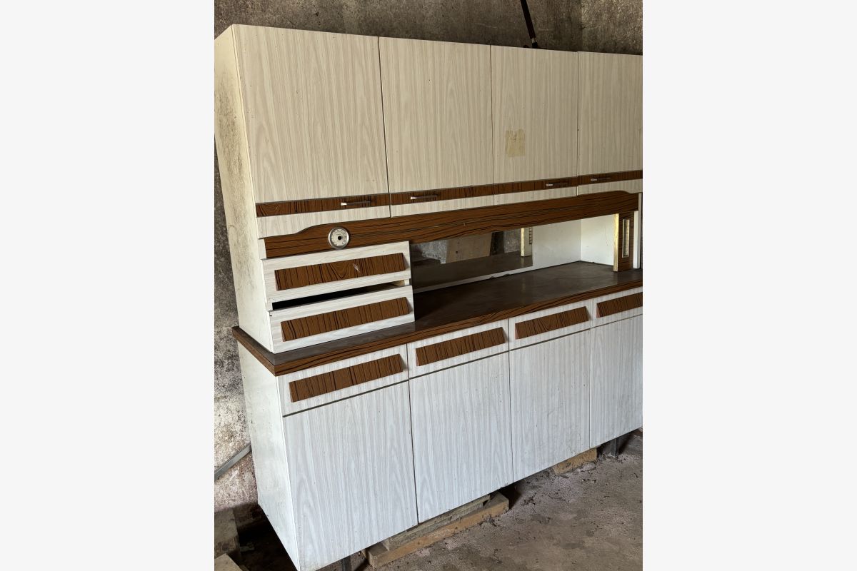 Photo 1 Buffet en formica 