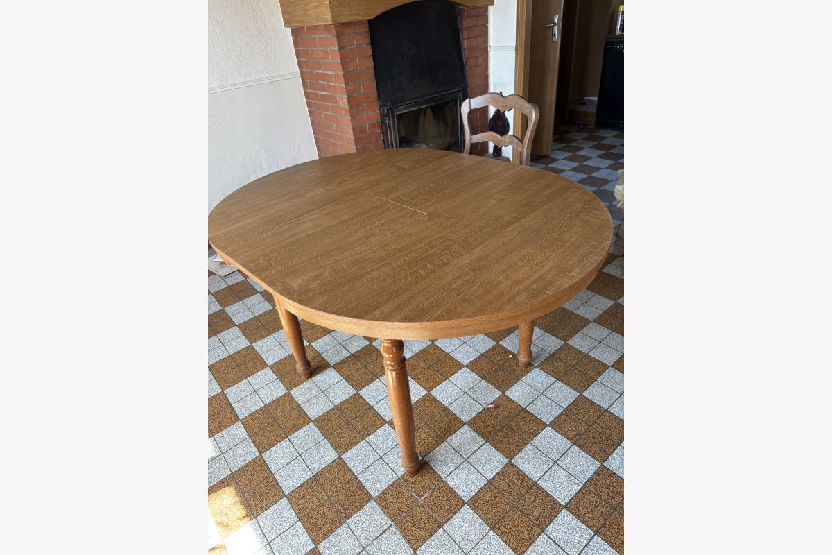 TABLE OVALE EN CHENE - 30246056_9ad4d27ff5607aa2634d34f20bd7f211.jpg