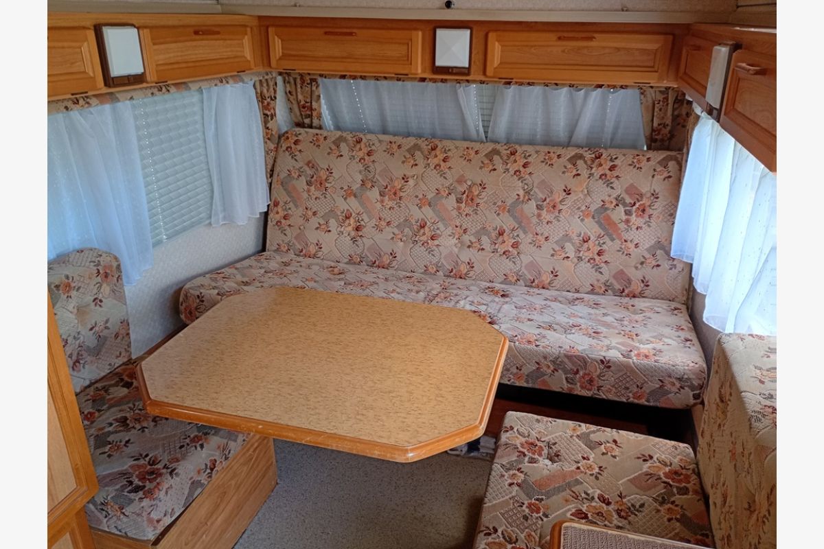 Vends caravane Rapido Club 32T - 30246081_8baf983ce082c32b879ec28eee26b673.jpg