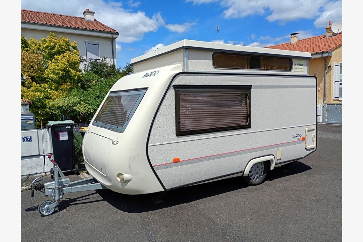 Photo 1 Vends caravane Rapido Club 32T