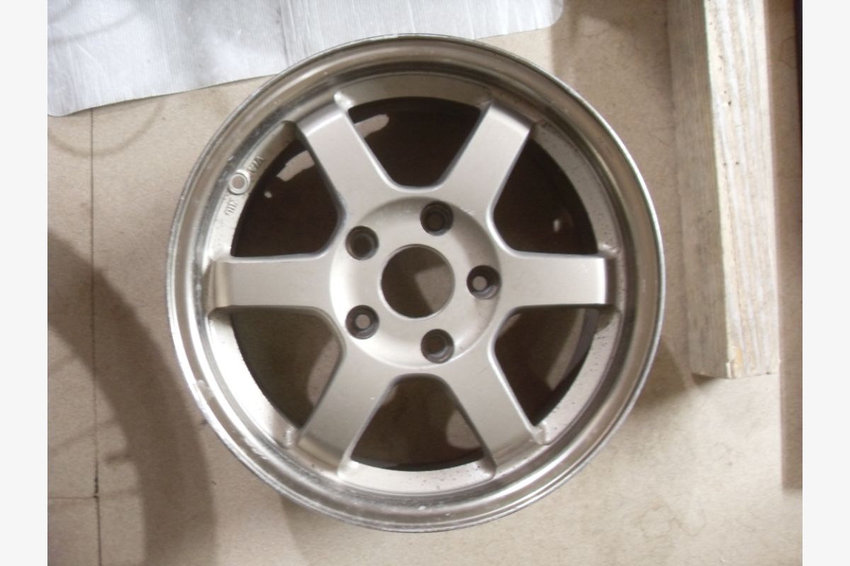 Photo 1 1 roue UNE SEULE Volk Racing TE37 Rays engineering 15