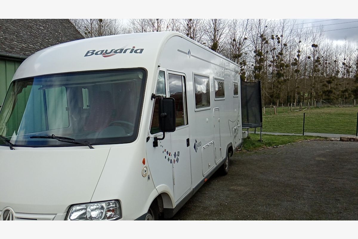 Photo 1 vends camping car