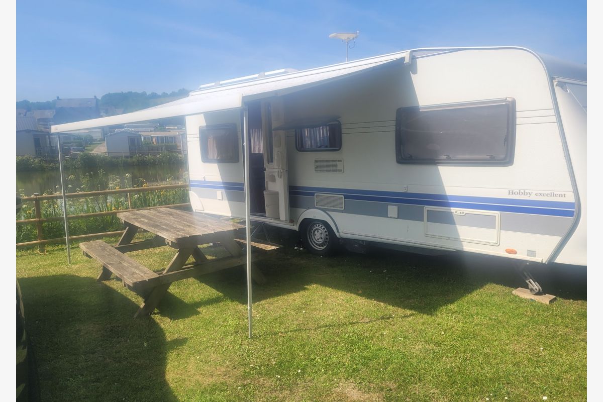 Photo 1 Caravane