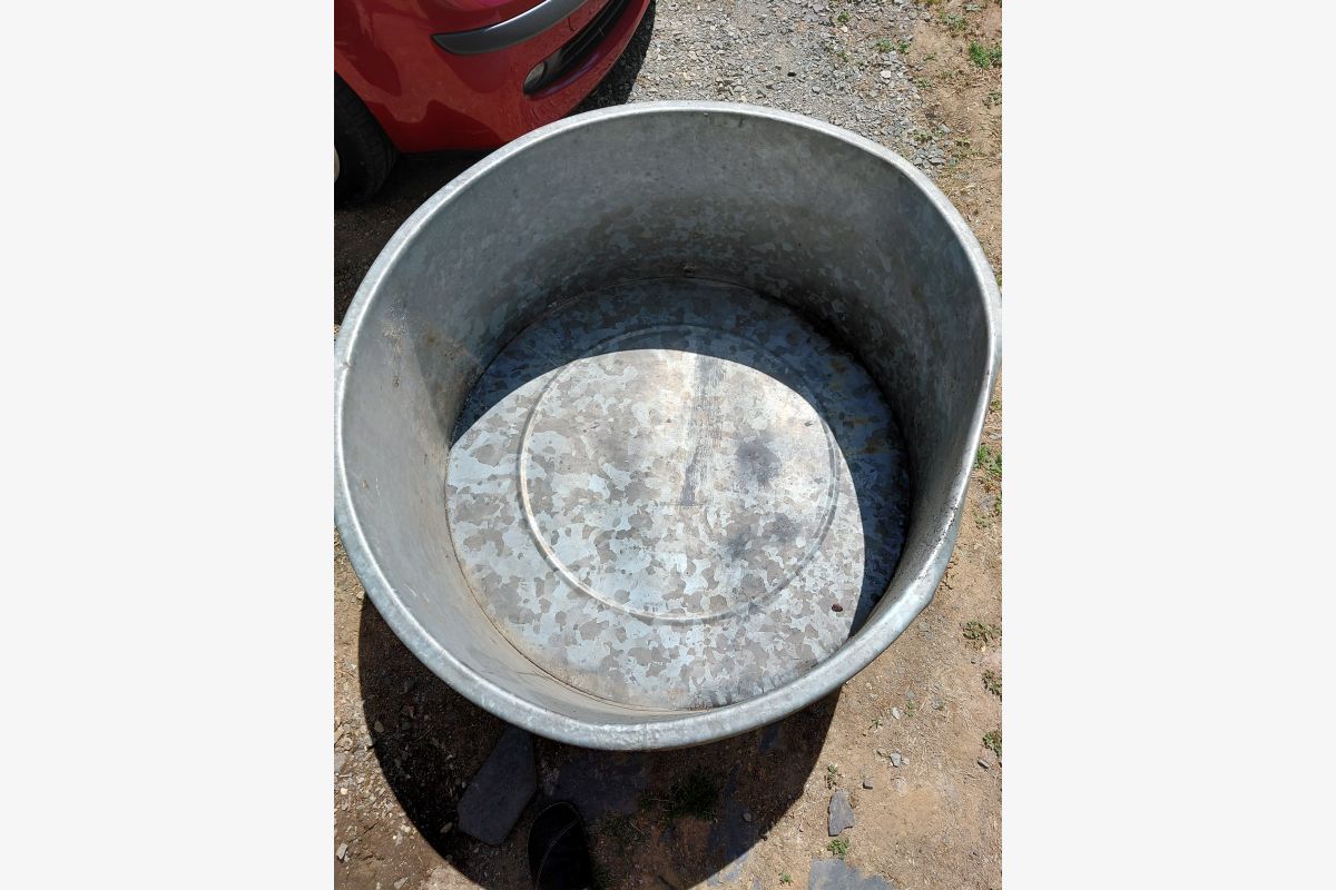 bac a eau 420 litre galvanisé - 30246292_3c0a7fadbfb8643ef3aa62c6bd17db2f.jpg