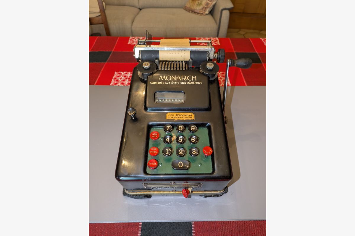 Photo 1 Machine a calculer ancienne