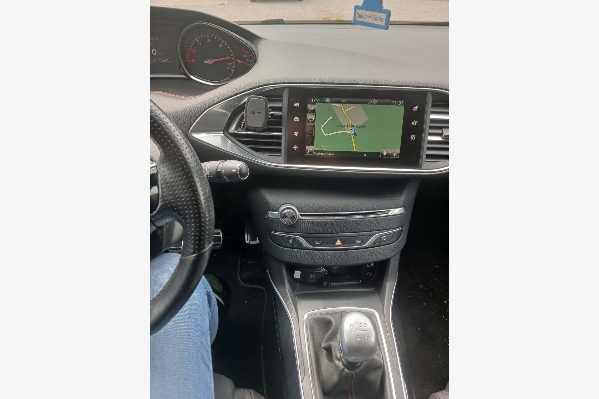 Peugeot 308 GT LINE - 30246553_2c98e3c7be139f5a6bd5e4ce26596ab2.jpg