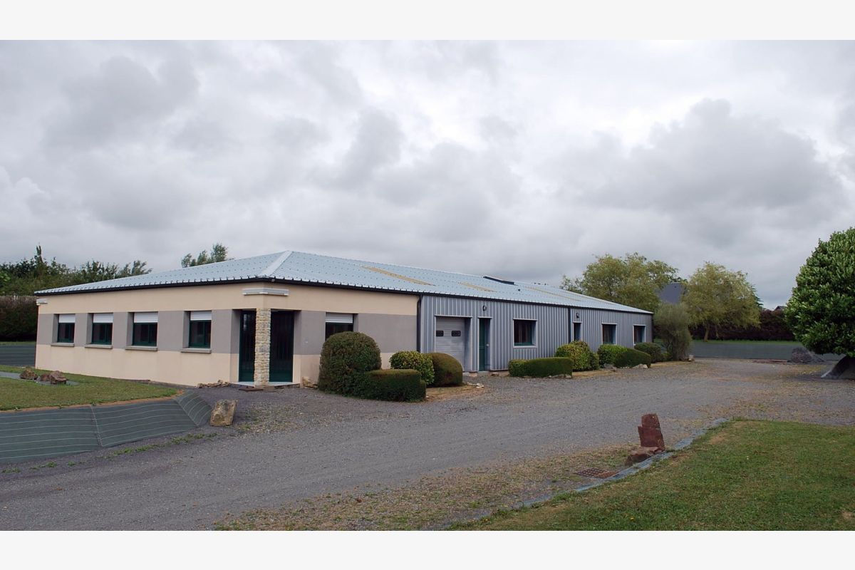 Photo 1 Tourville-sur-Sienne, loue atelier industriel...