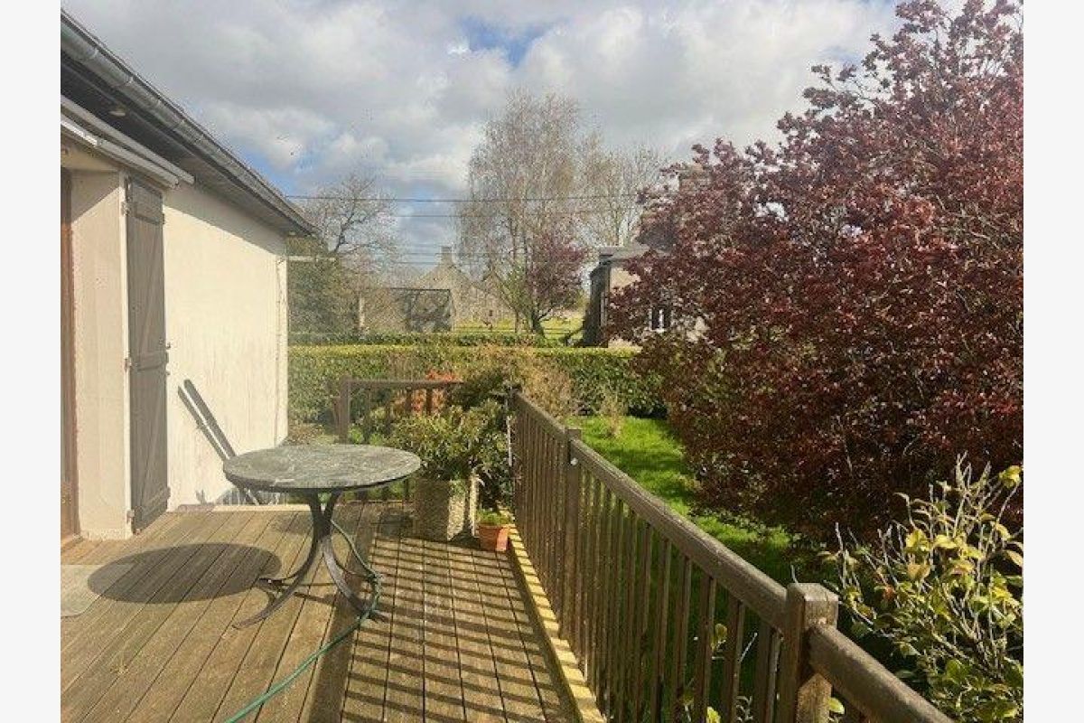 Photo 1 Maison de 80 m2 et T2