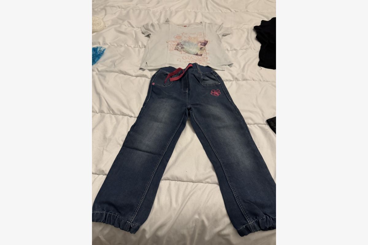 Ensemble vêtements fille taille 3 ans - 30247035_ad9bf858511969c788d62d3558d2e4db.jpg