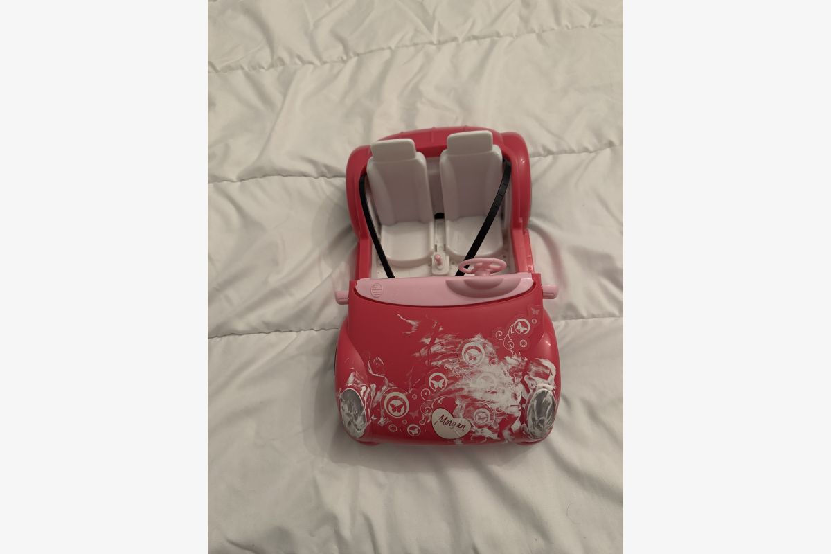 Voiture pour poupée de barbie  - 30247275_655c9e07b8a00d4233812a3a2c5a0ca6.jpg