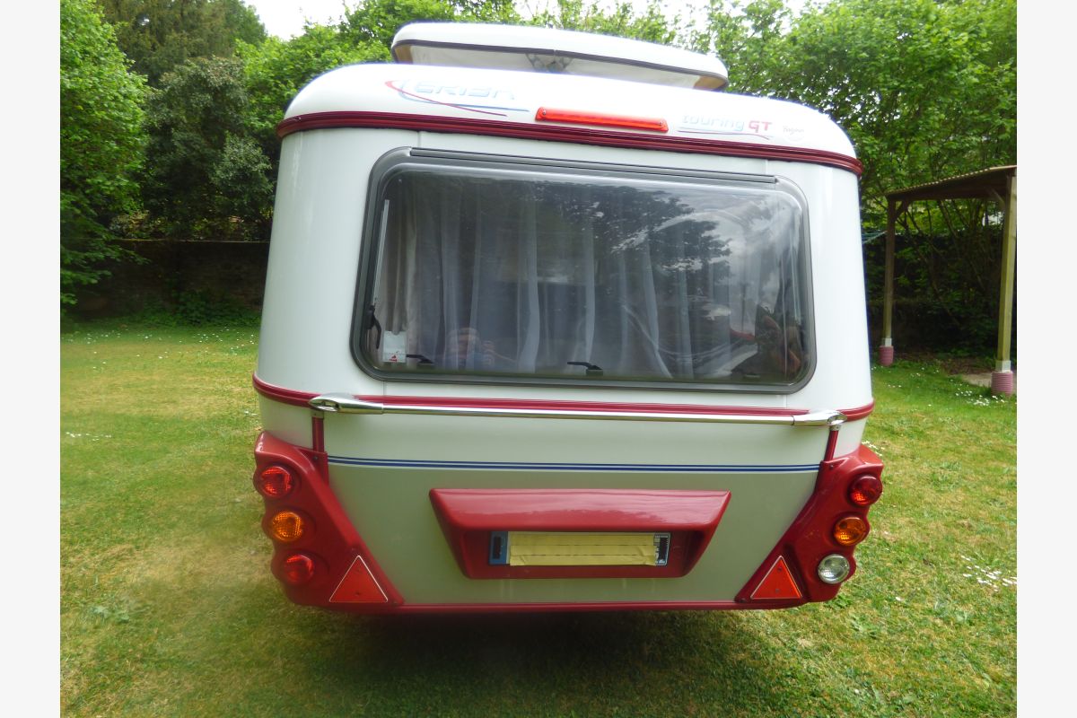 Rare caravane ERIBA - 30247621_accac6256e87bf9e8d82ed192f8766f6.jpg