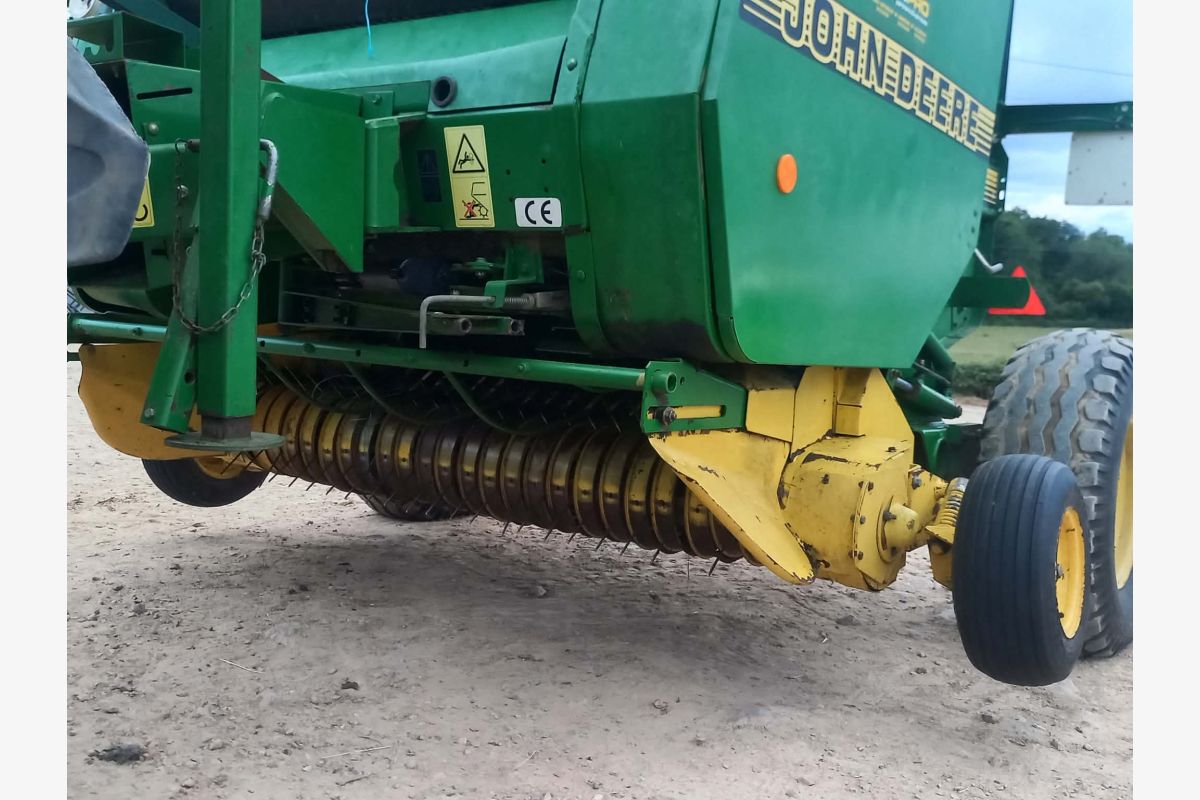 Presse John Deere 580 - 30247823_c39d846349aeb9051b3ece37e22a1250.jpg