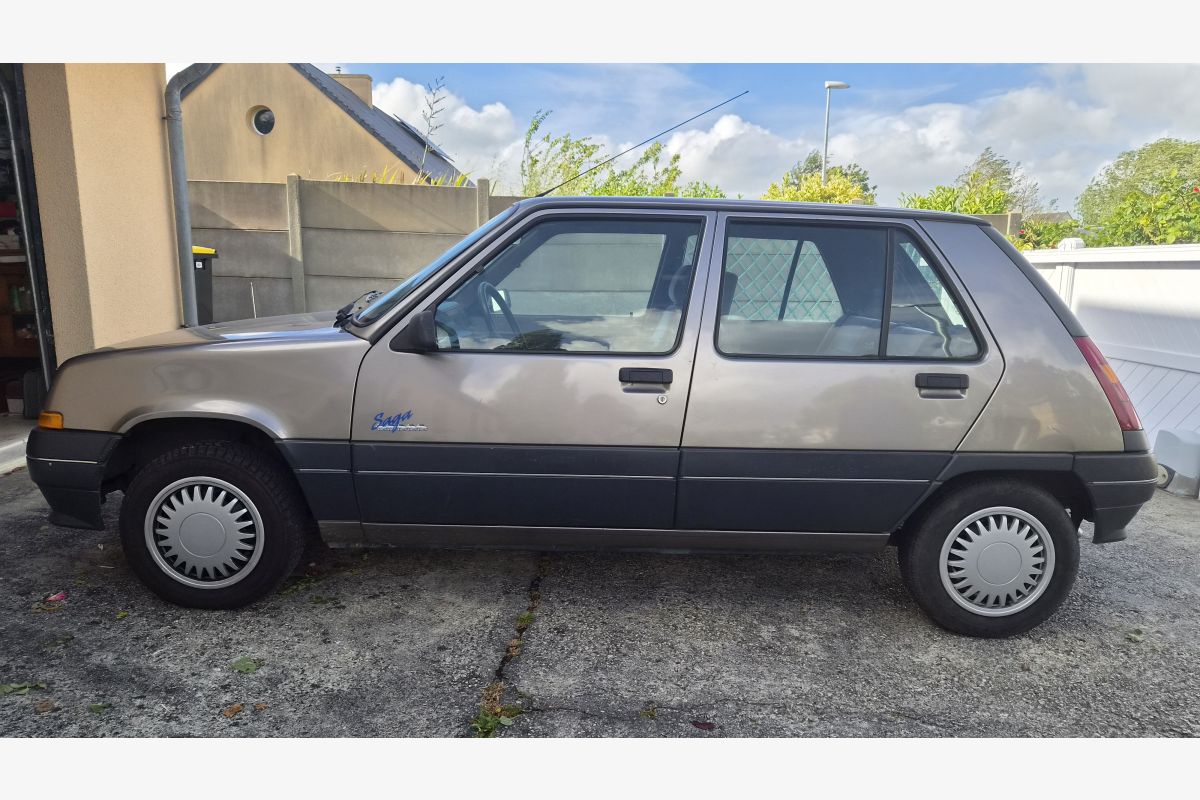 Photo 1 Renault 5 GTR
