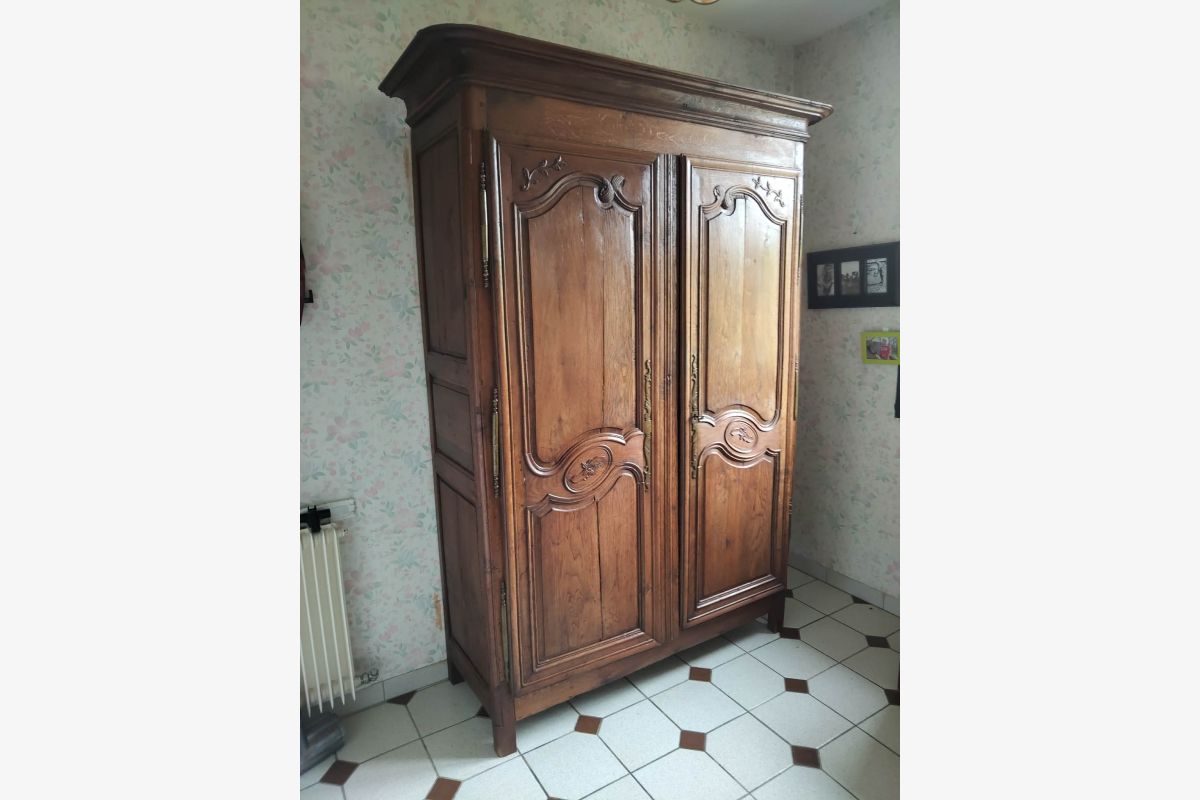 Photo 1 Armoire normande