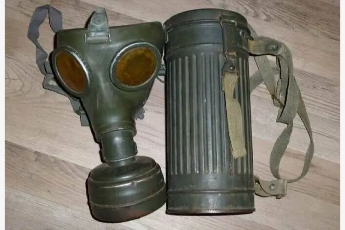 Photo 1 MASQUE A GAZ ALLEMAND M38 WW2