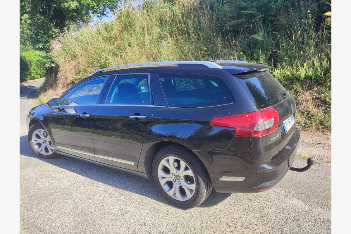 Photo 1 C5 break Tourer 2l HDI Exclusive 140 CV - 2000€