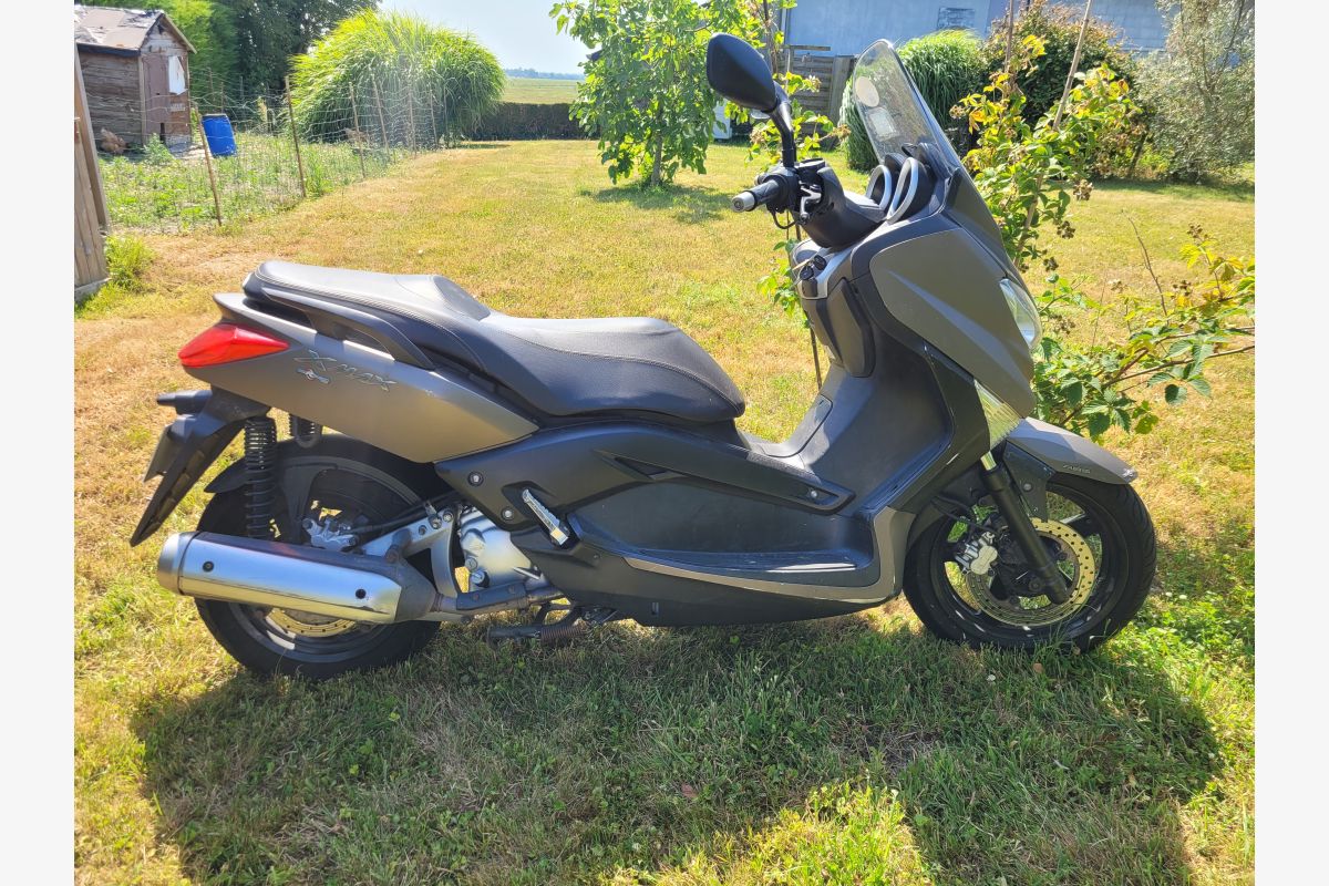 Photo 1 scooter Yamaha 250 XMax