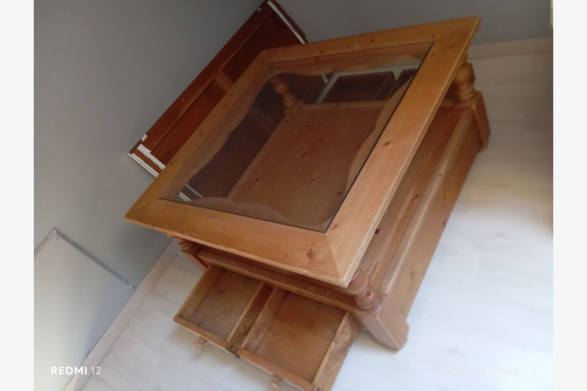 Photo 1 Table basse en pin naturel
