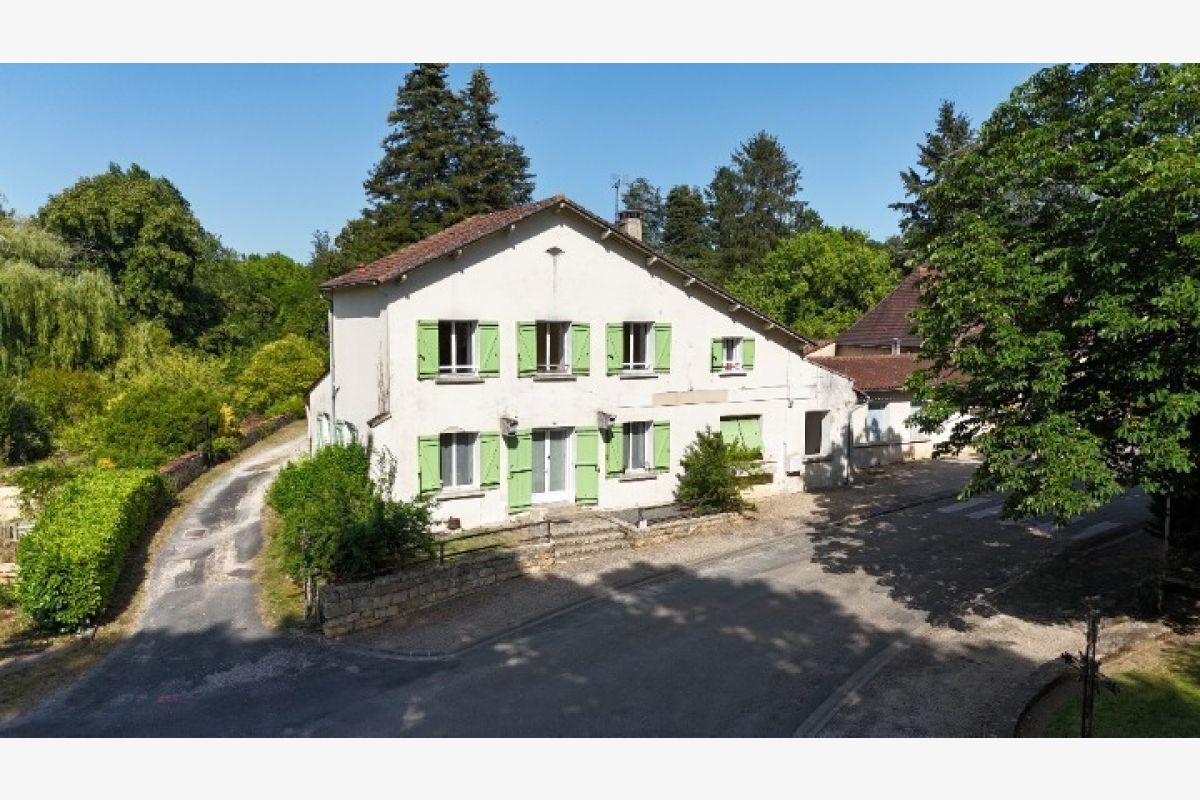 a vendre maison en pierre  - 30249519_817445f26461e26c264bac946e0398f0.jpg