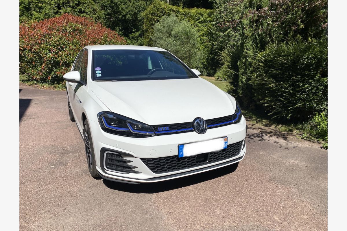 Photo 1 Volkswagen Golf GTE Phase 2 1.4 TSI 204ch Hybride Rechargeable DSG6 – 33 800 km