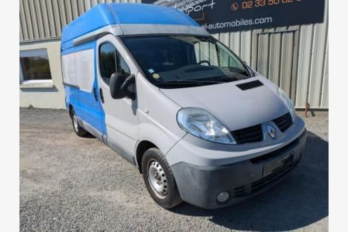Photo 1 Renault Trafic II 2.0 dCi