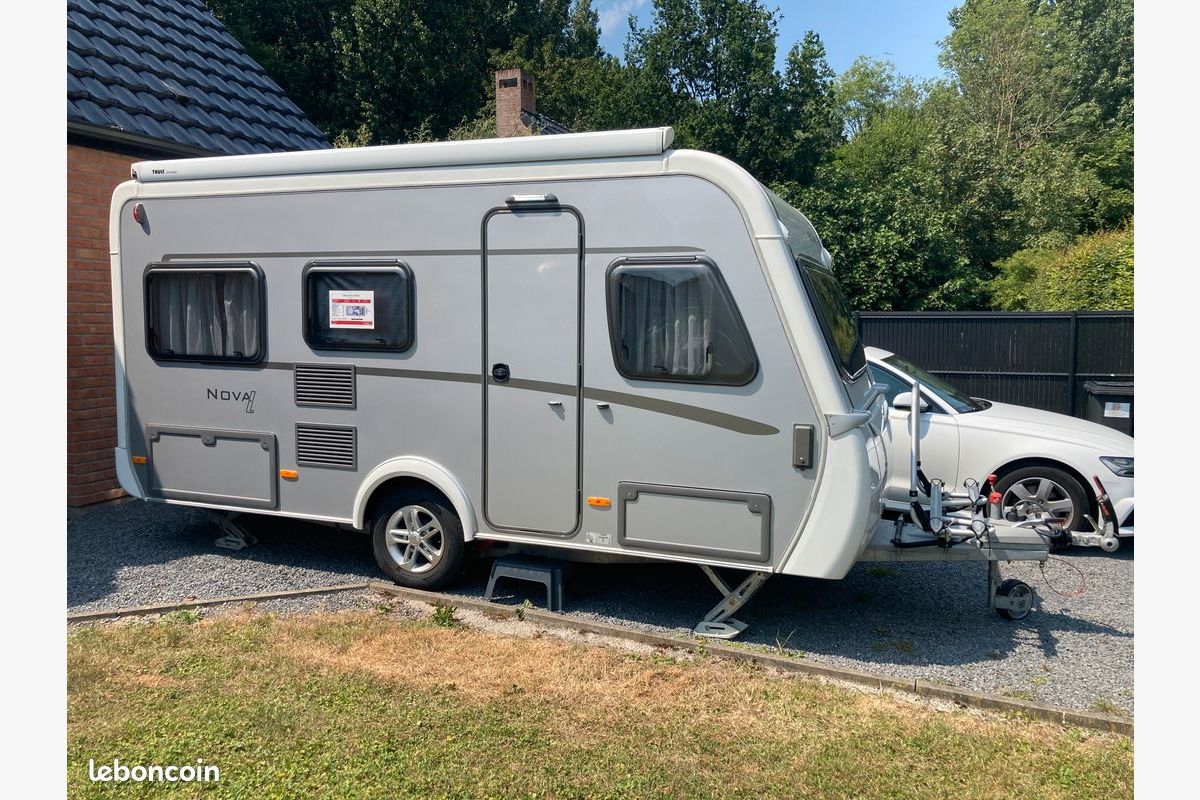 Photo 1 Caravane Eriba Nova Light 425