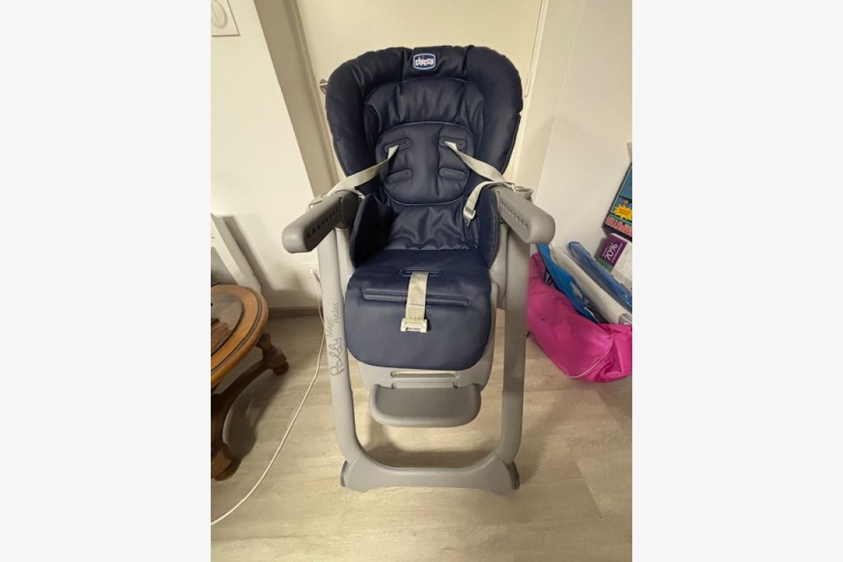 chaise haute bébé 1 er main marque chico acheté chez orchestra peu sevi (nous grands parents)acheté 160€ vend 60€ sur place pas de livraison paiement espece - 30250400_1f97b39a8e1168477671e93ef63debfc.jpg