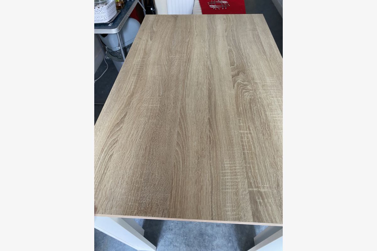 Table - 30250626_4d58138421cfc0f84d04ba0b816c5cae.jpg