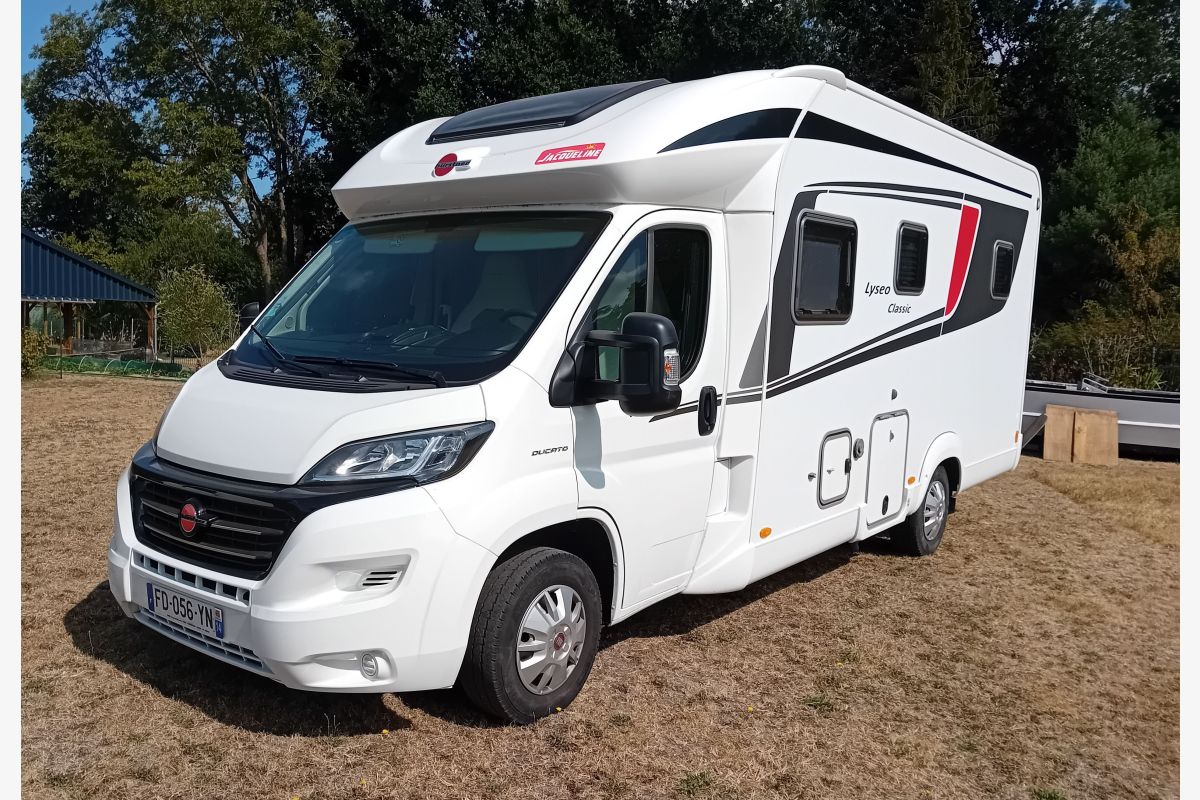 Photo 1 Camping-car Bürstner