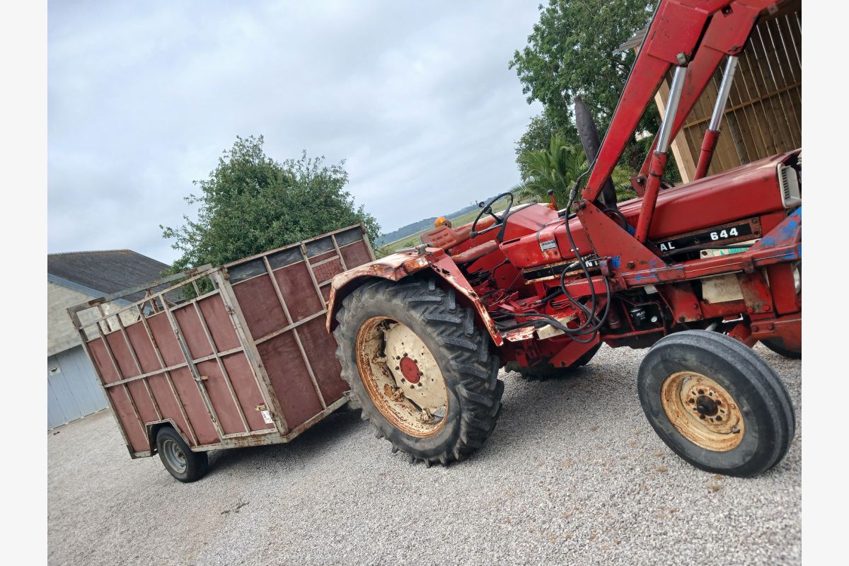 Tracteur IH 644 international - 30251381_9e86025014d83e645c110cb6fdf4f431.jpg