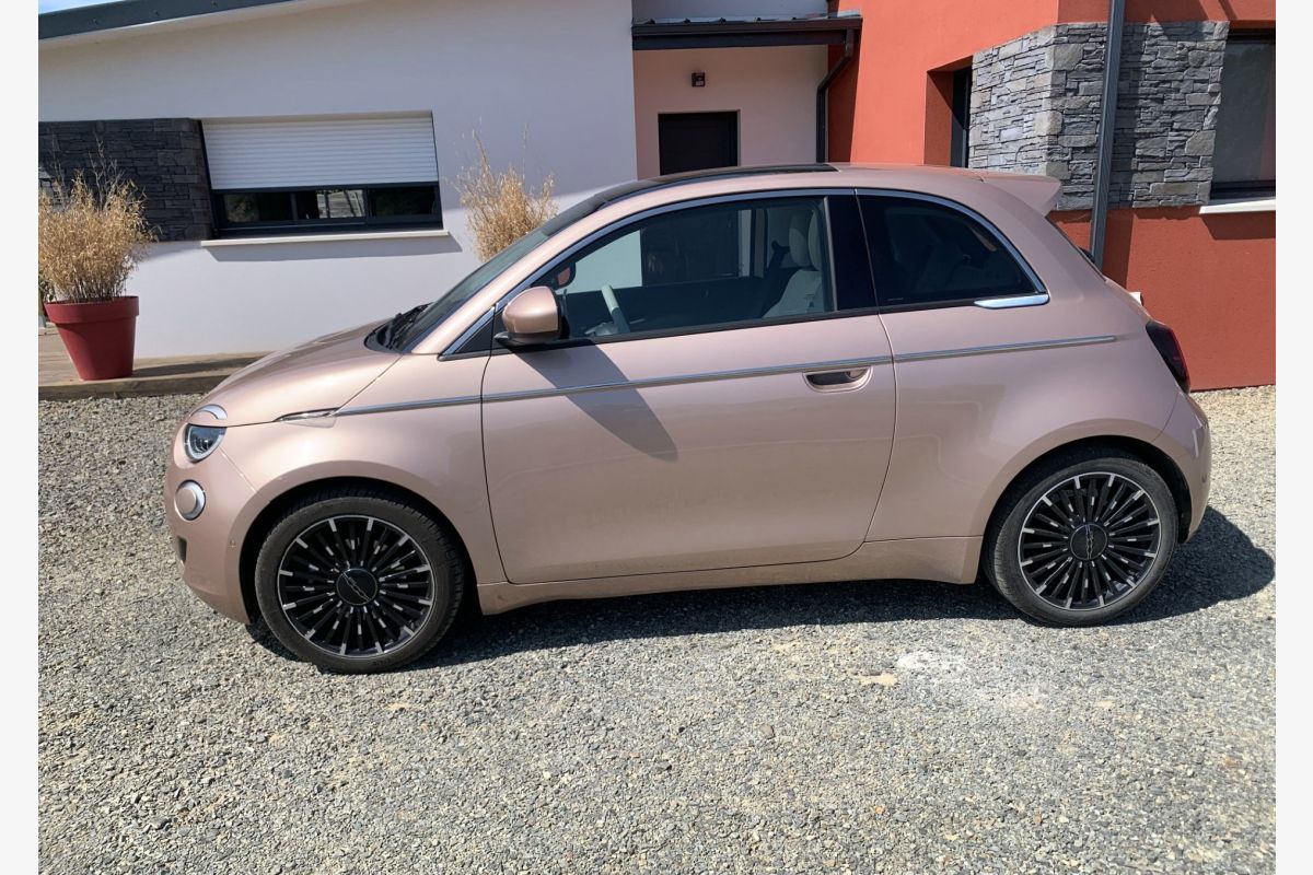 Photo 1 Fiat 500 électrique