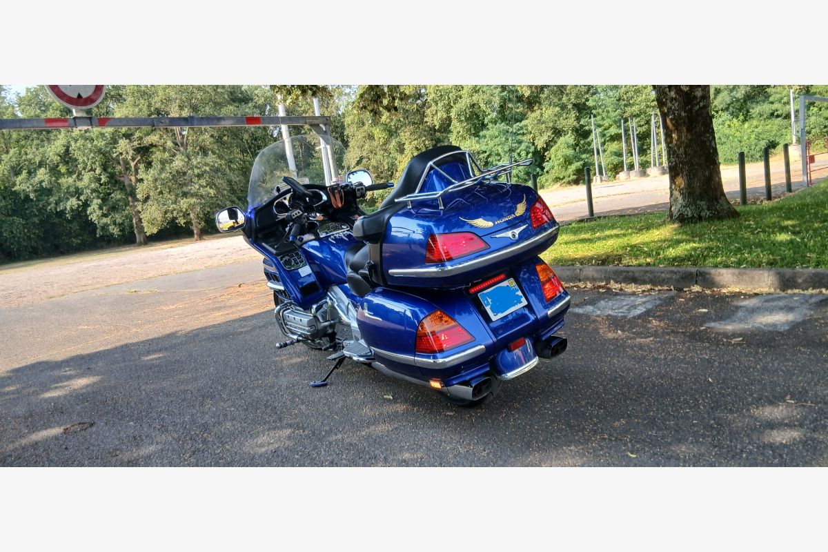 Goldwing 1800 - 30251557_5f20a05267c70448db6a934bc45ecb99.jpg