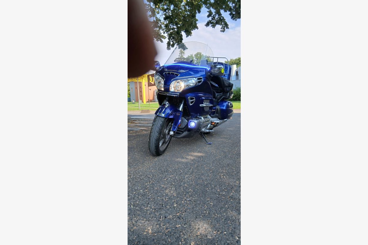 Photo 1 Goldwing 1800