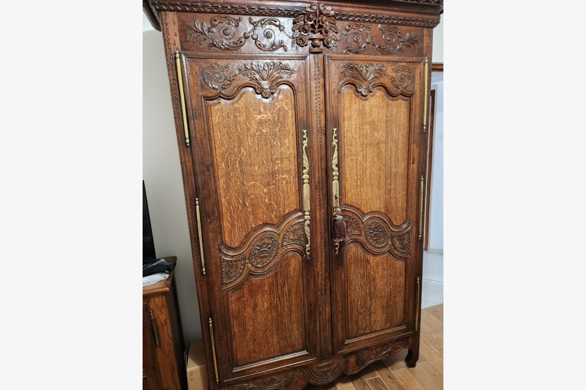 Photo 1 Armoire de Vire