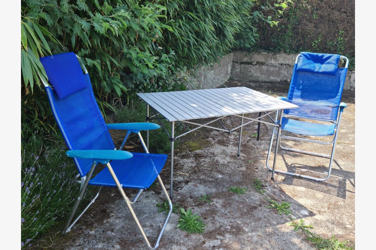 Photo 1 Table de pique-nique