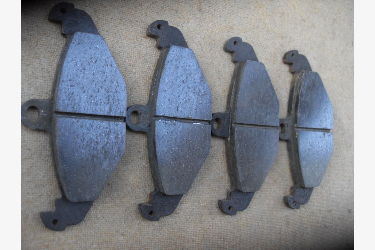 Photo 1 Plaquettes de frein MMC arr arrière arrières pour freins lotus Elise S1 mk1 exige oem brake pads avec épaisseurs mentionnés LIRE annonce ENVOI MR possible EU suisse ok