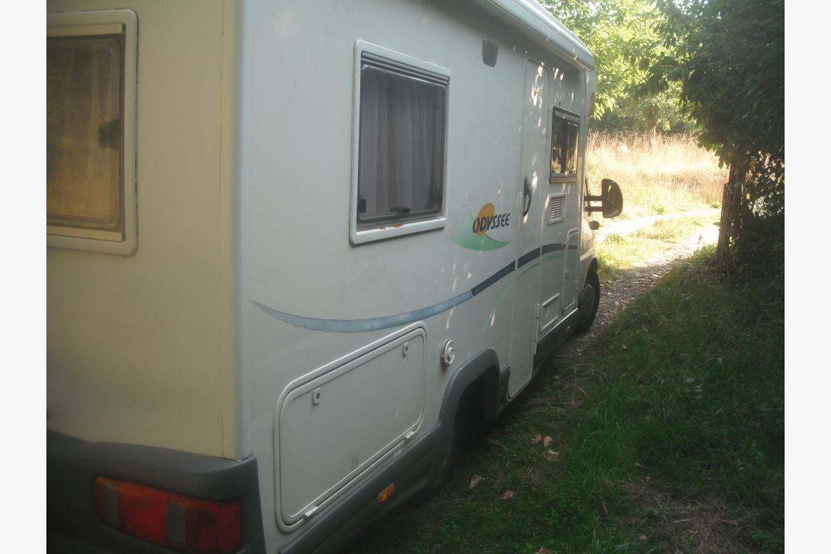 Photo 1 Loue camping-car