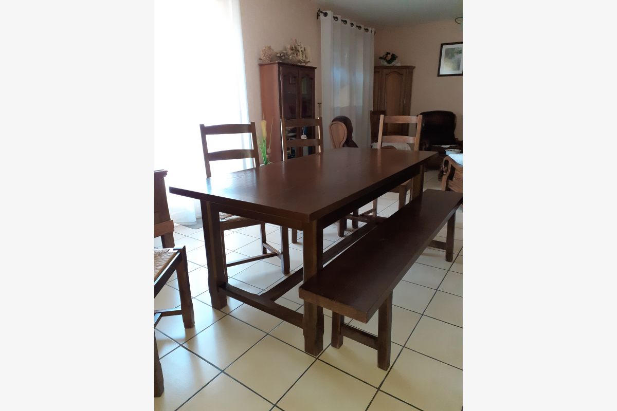 Buffet + table + chaises + banc - 30252064_c6d857d79aee8c3c852e1fb8d026dff1.jpg