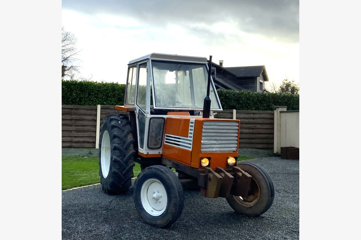 Tracteur FIAT Someca 780, restauré - 30252088_0fe8e079929aeeff381370b2c3e8047a.jpg