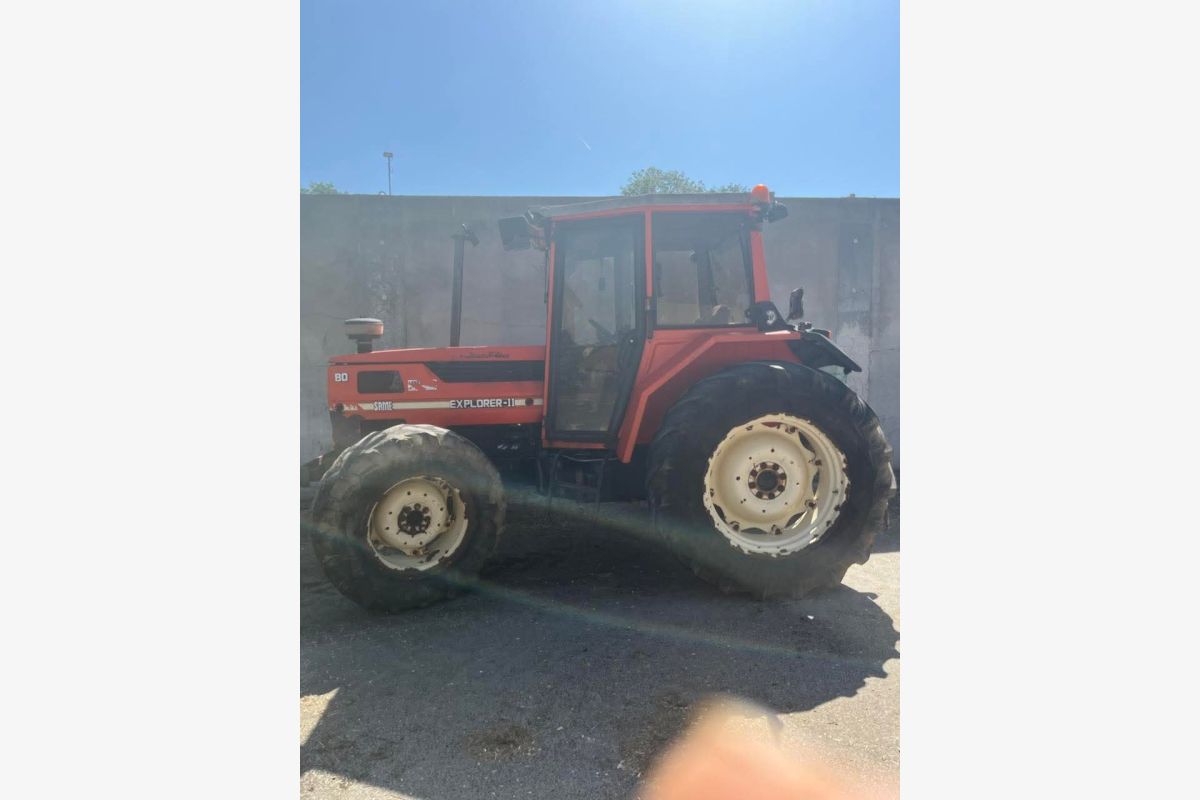 Photo 1 Tracteur Same