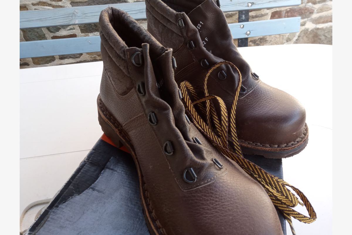 Chaussure de sécurité - 30252354_9d02bd119cb4707edff9e64458f3dfc1.jpg