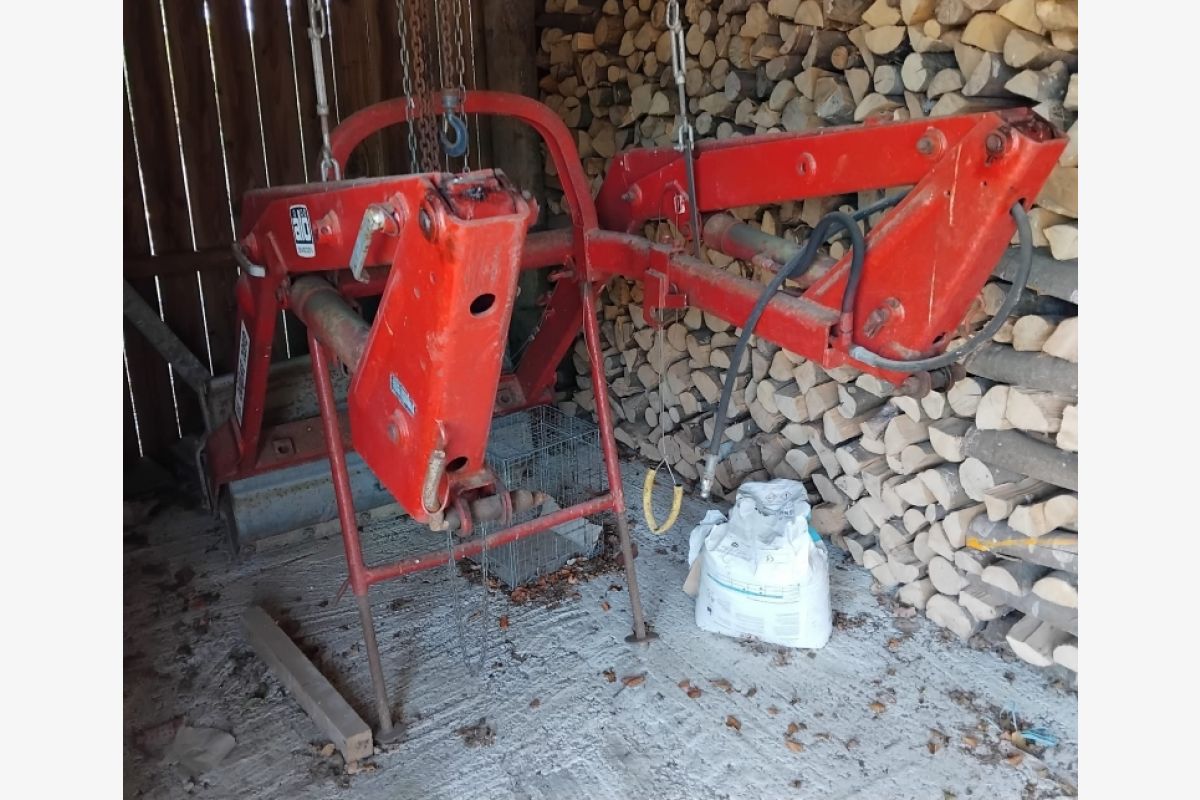 Tracteur remorque - 30252529_0986e10a9080462b7e01b2a4909d557b.jpg