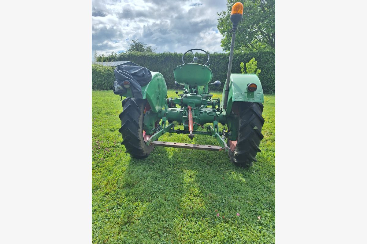 Tracteur Deutz - 30252713_b88db7bf0f1dd4e50575bc460b75d1dc.jpg