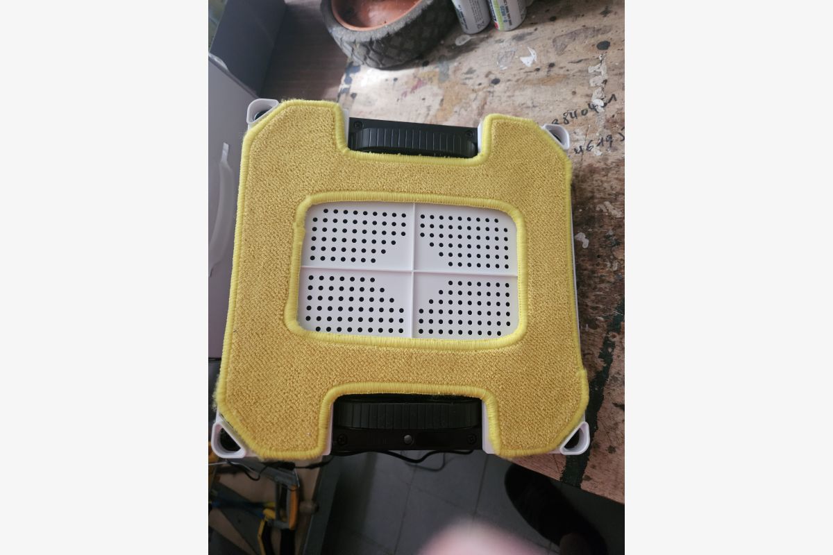 Robot lave-vitres - 30252725_2d5d9289a55fd63b166cc6ccc5ad0cca.jpg