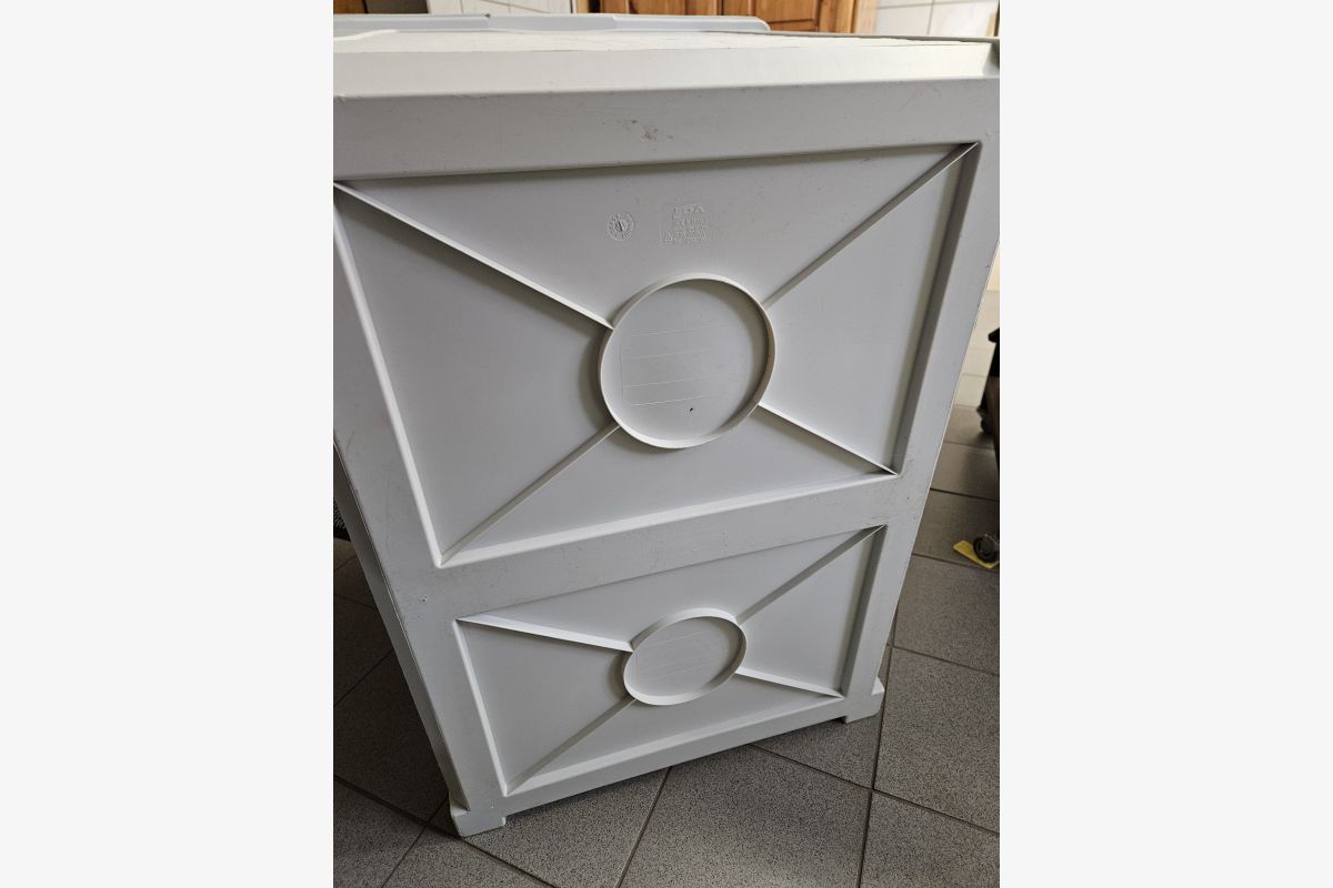 Coffre PVC - 30252727_fe0129e64bde134486946ec9cc56f405.jpg