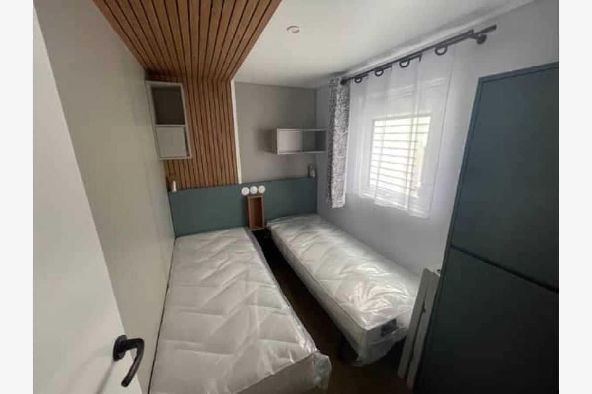  Vente Remorque maison mobile 40 pieds x 8 de type T2 - 30252770_eea4fb356911c6d0a877a5c062d7a976.jpg