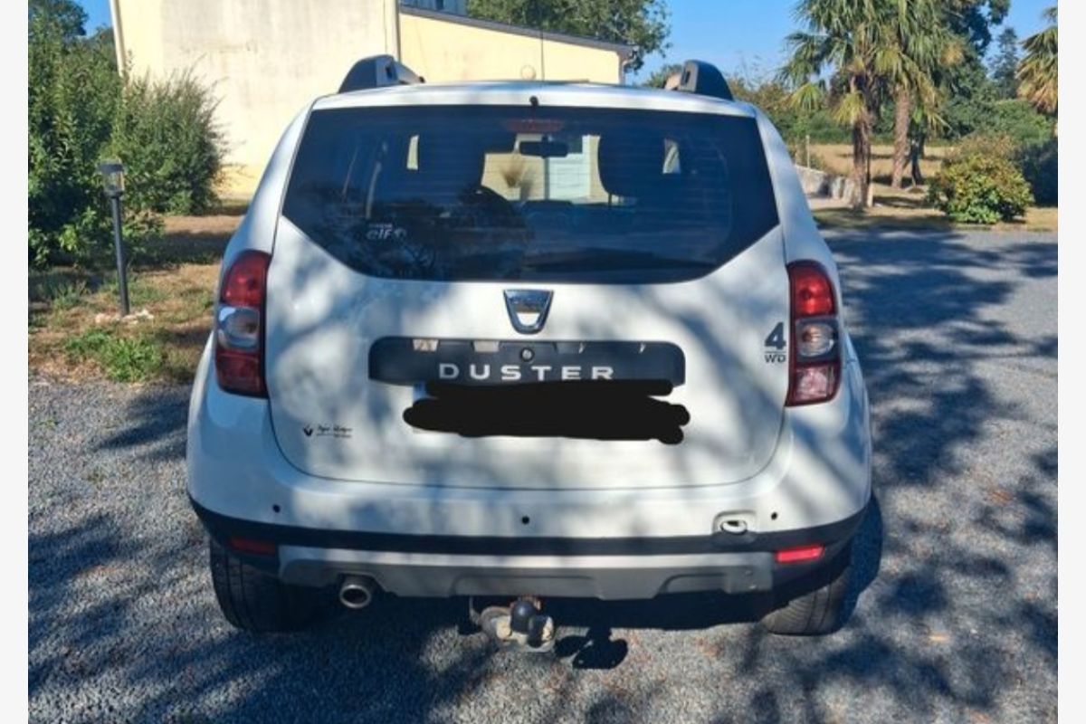 Vente Duster - 30252939_b1462defb3c793b91b4bd1348ab82897.jpg