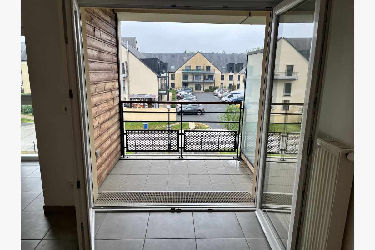Appartement T2 récent (2015) DPE C avec Balcon + 2 Parkings - 30252996_1fb28625905a3f1a664a7aa091c6bc17.jpg