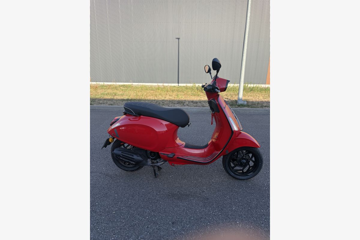 Vespa Sprint - 30253063_8fc7f466f47521b861cb19257ed1c0ea.jpg